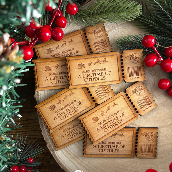 Lifetime of Cuddles Wooden Ticket - Christmas